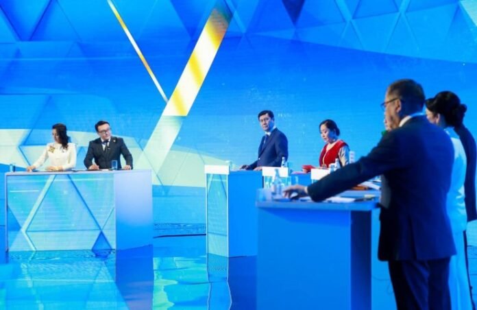 The candidates running for Presidency during Kazakhstan’s TVdebate.